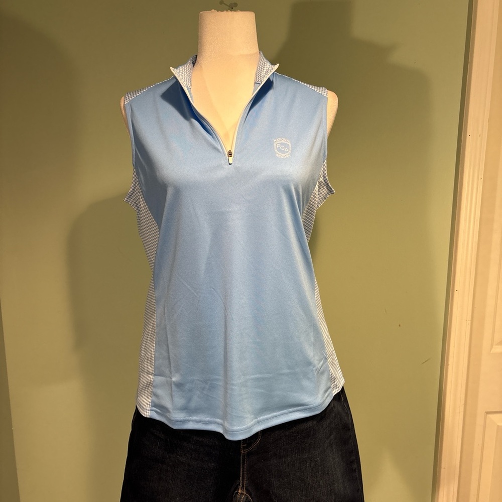 Women’s FJ Golf lt blue sleeveless golf top size M NWOT